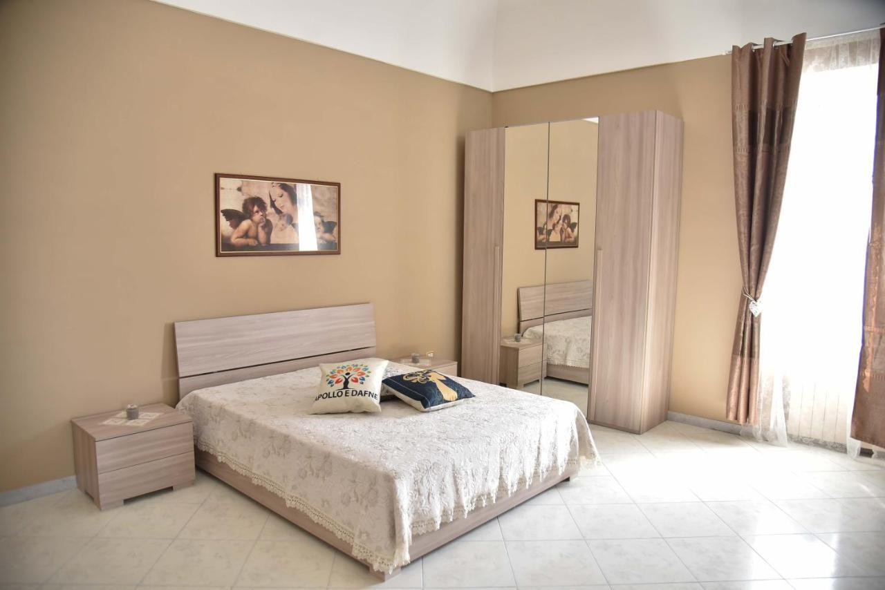 Dafne E Apollo Apartment Помпей Екстериор снимка