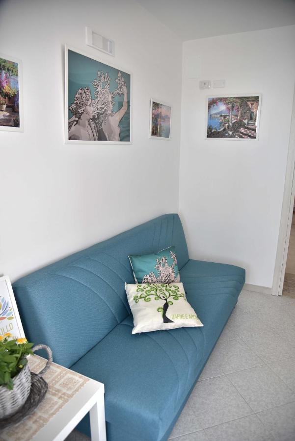 Dafne E Apollo Apartment Помпей Екстериор снимка